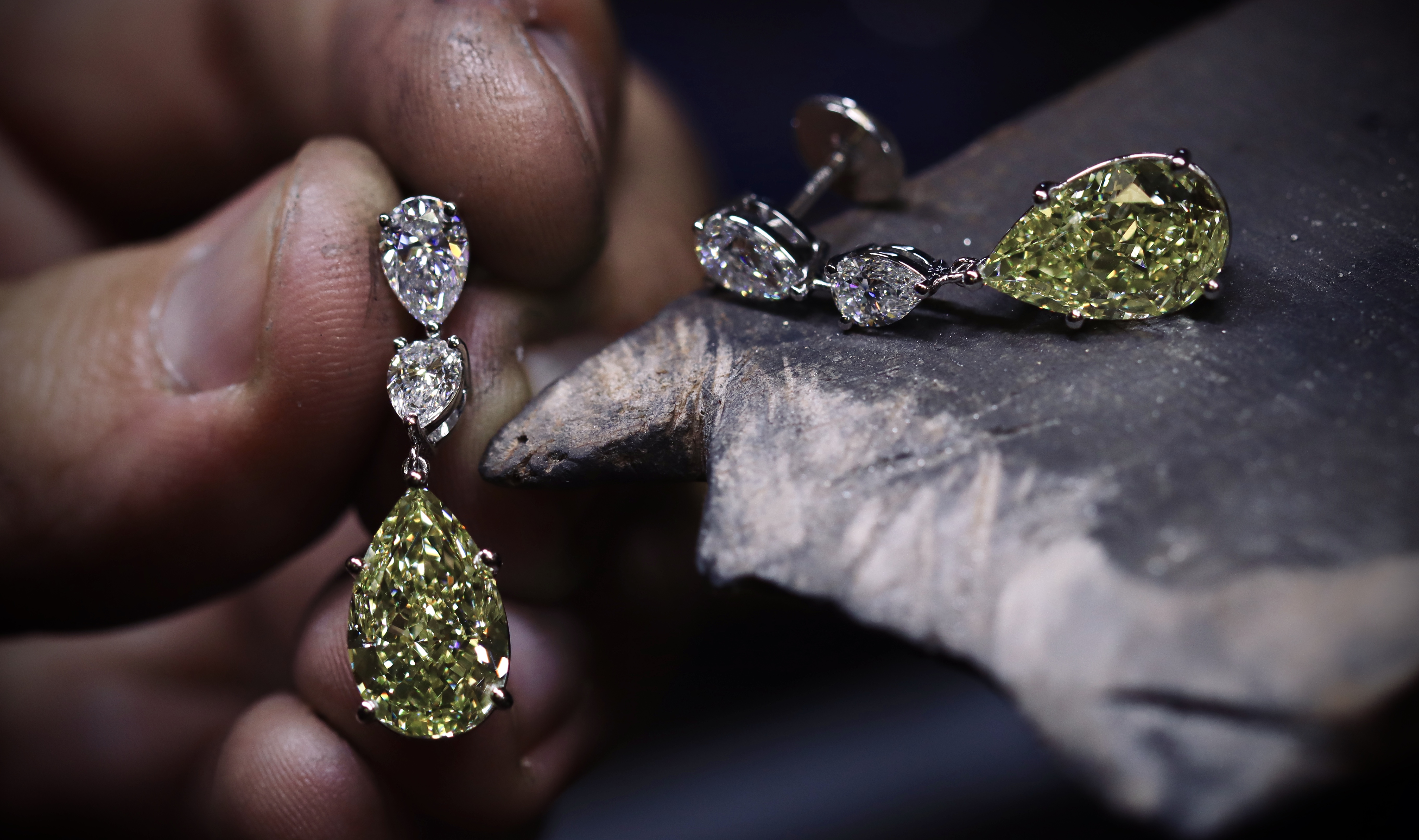 The diamond insider’s tips to keep your Jewellery looking its best